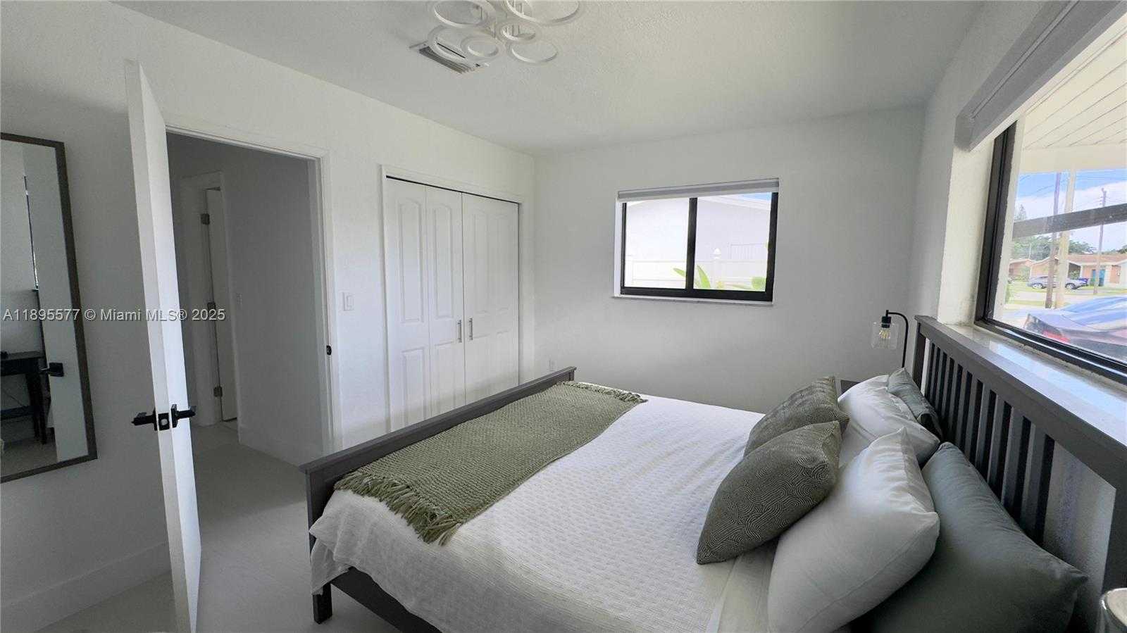 Small Image of 6705 FICUS DR, Miramar Number 16
