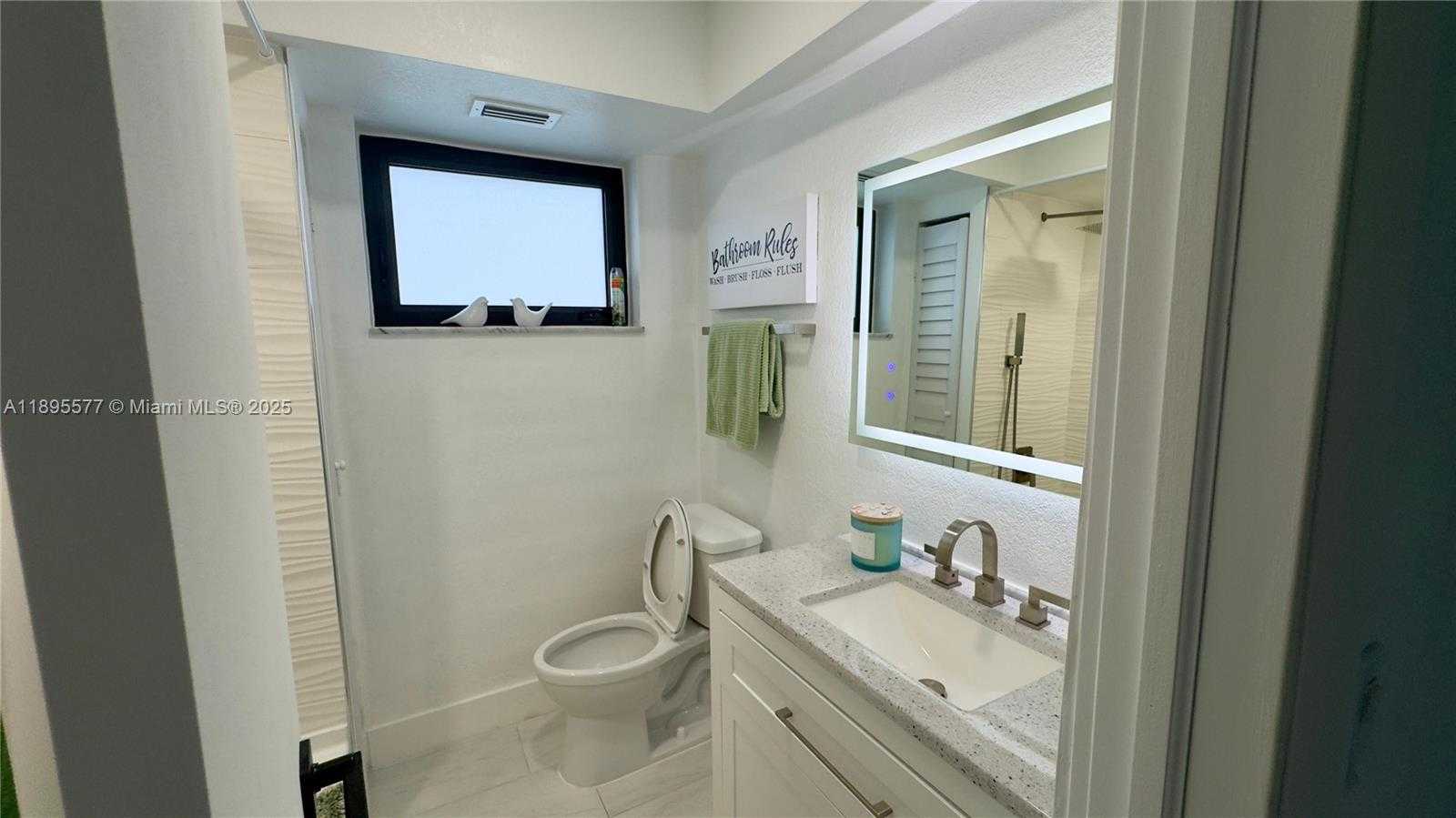 Small Image of 6705 FICUS DR, Miramar Number 17