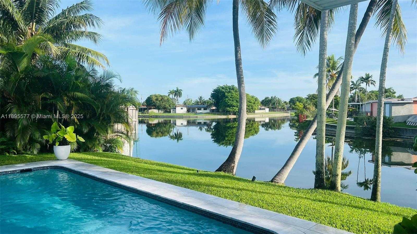 Small Image of 6705 FICUS DR, Miramar Number 29