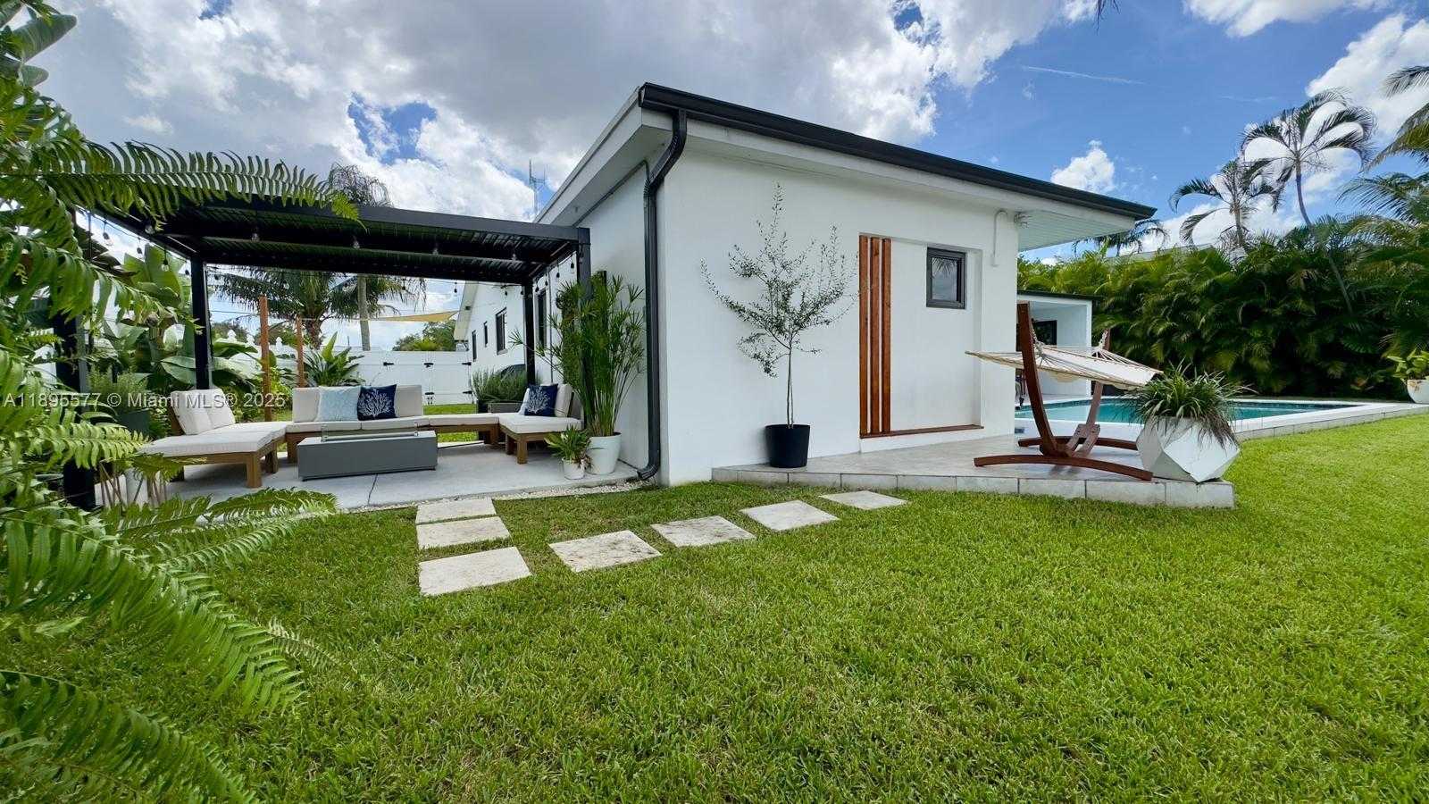 Small Image of 6705 FICUS DR, Miramar Number 30
