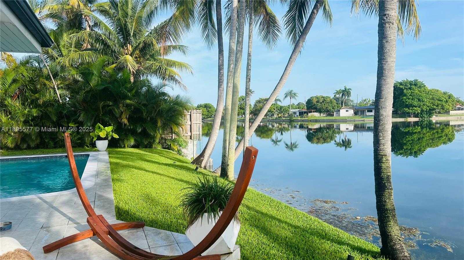 Small Image of 6705 FICUS DR, Miramar Number 34