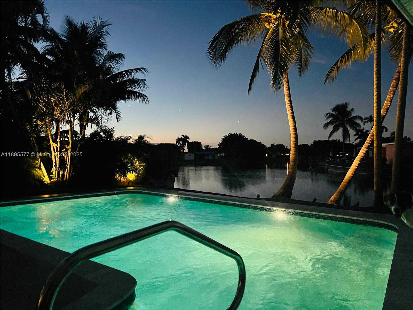 Small Image of 6705 FICUS DR, Miramar Number 36
