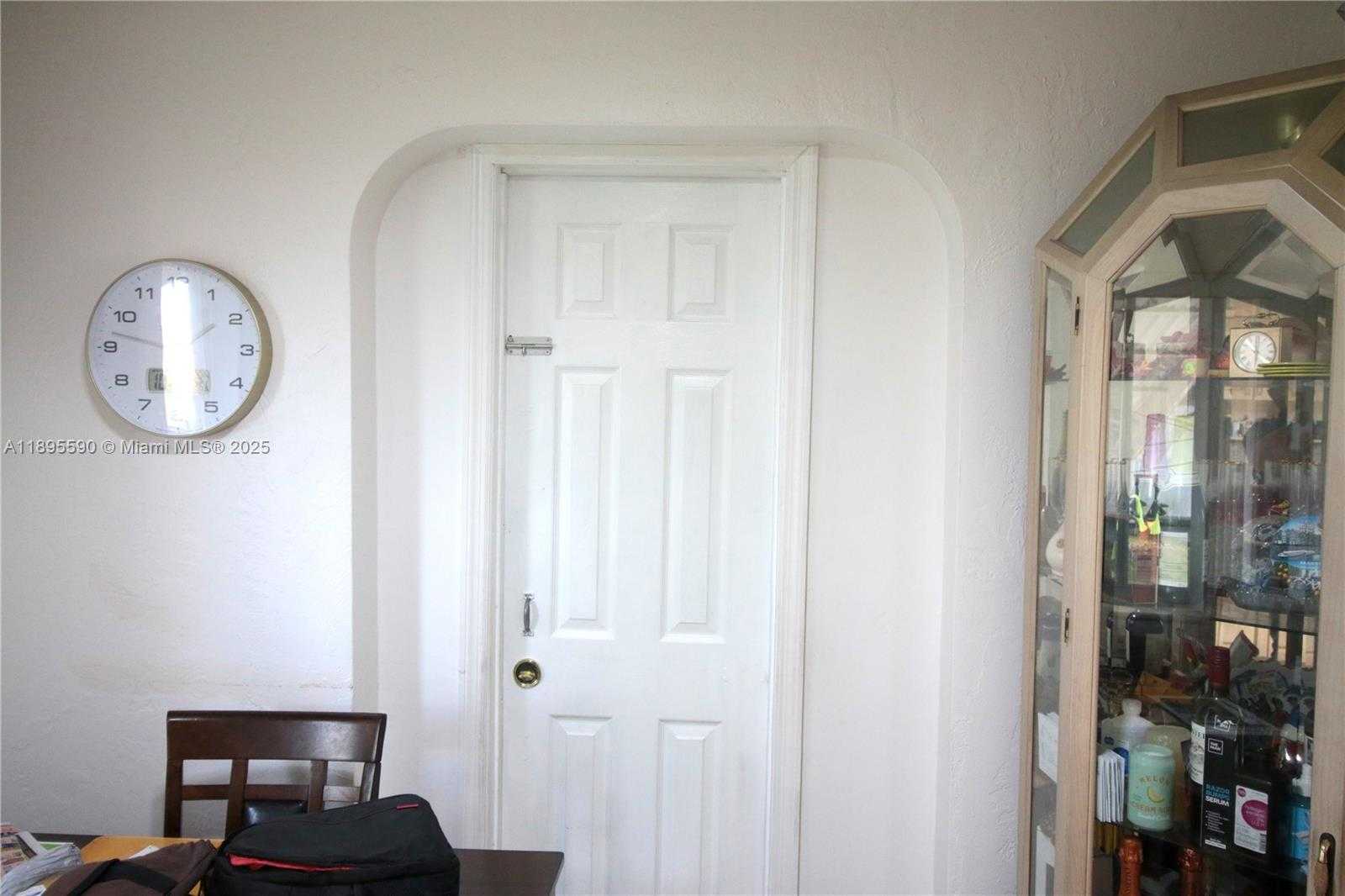 Small Image of 2830 NORTH WEST 66TH ST, Miami Number 2