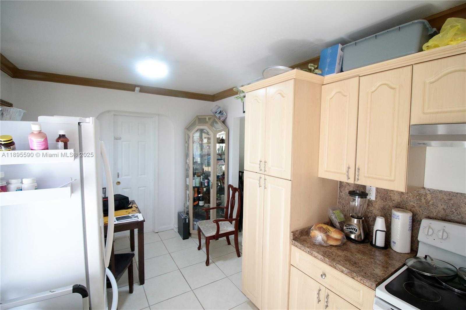 Small Image of 2830 NORTH WEST 66TH ST, Miami Number 26
