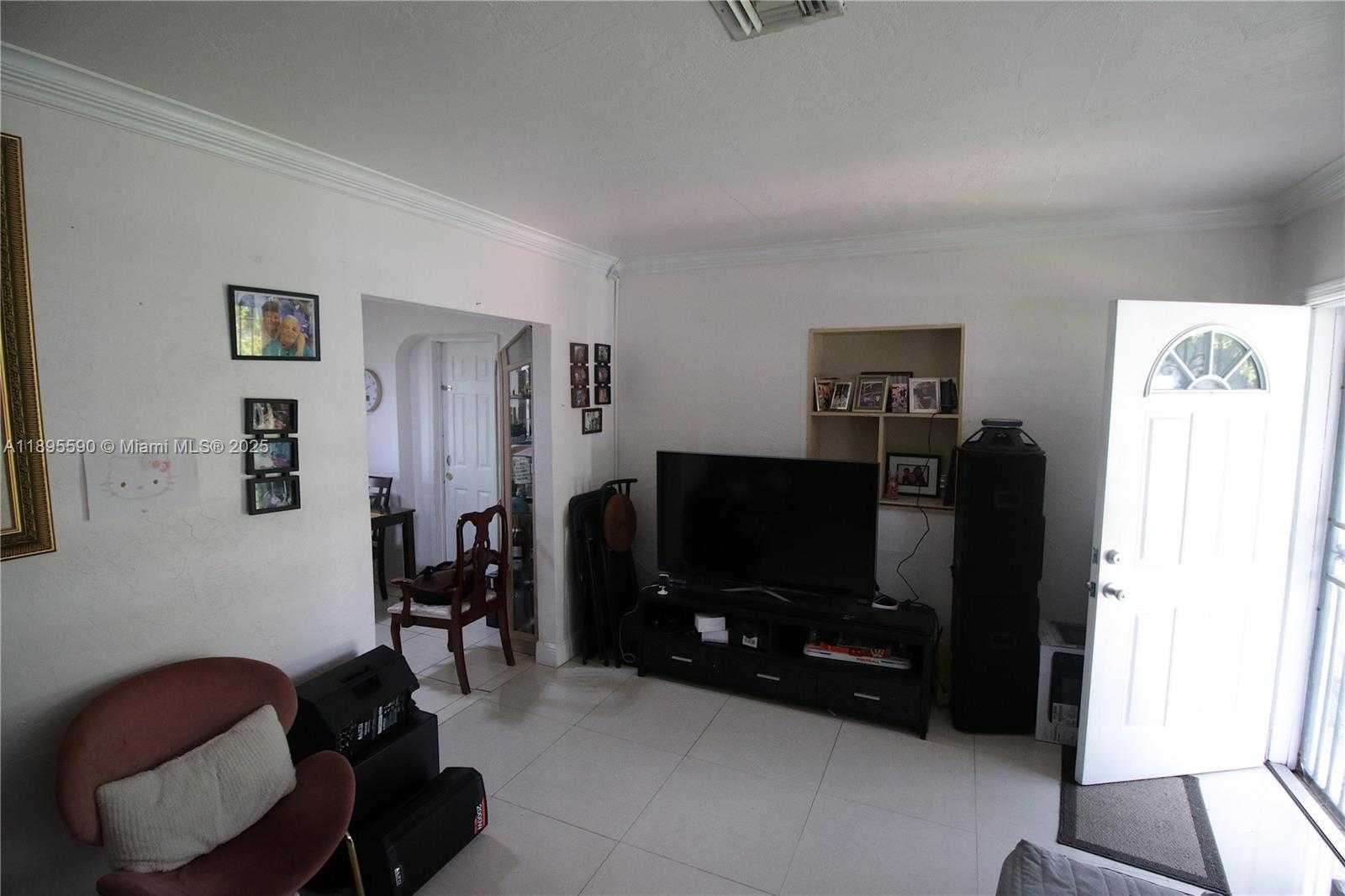 Small Image of 2830 NORTH WEST 66TH ST, Miami Number 36