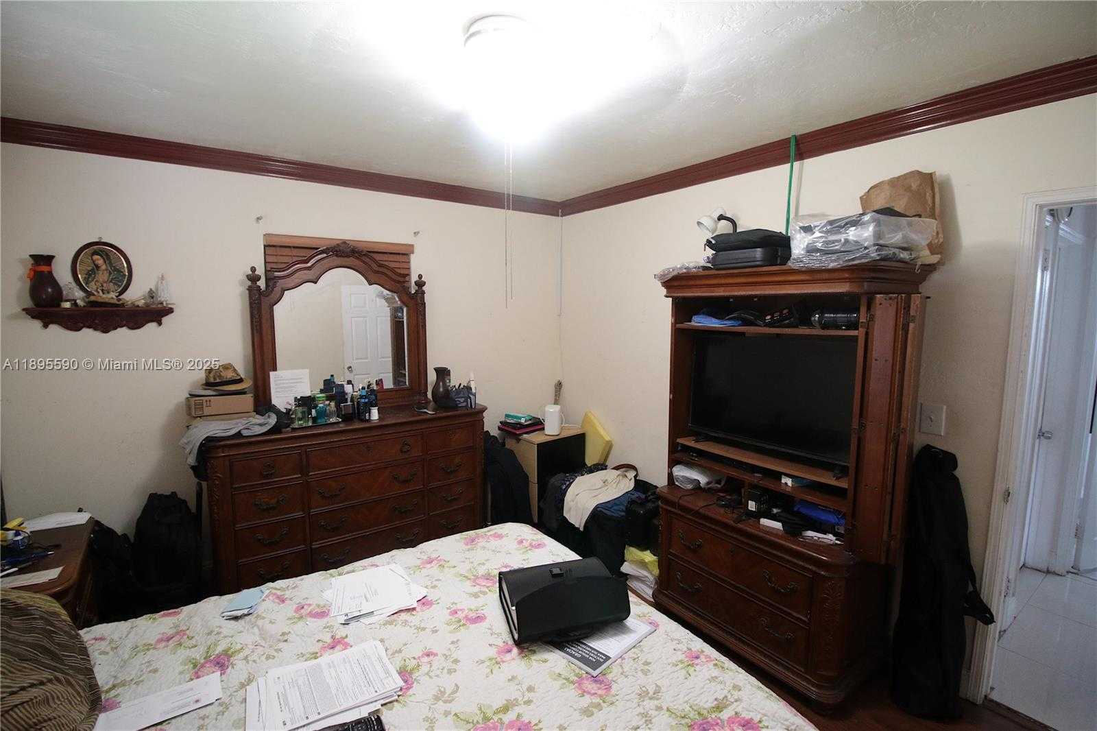 Small Image of 2830 NORTH WEST 66TH ST, Miami Number 39