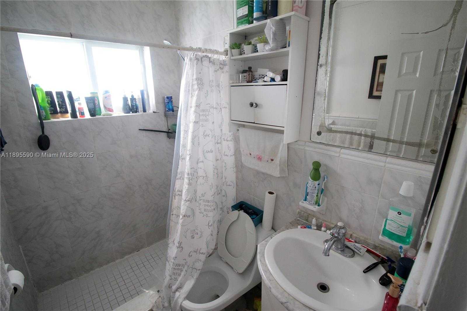 Small Image of 2830 NORTH WEST 66TH ST, Miami Number 42