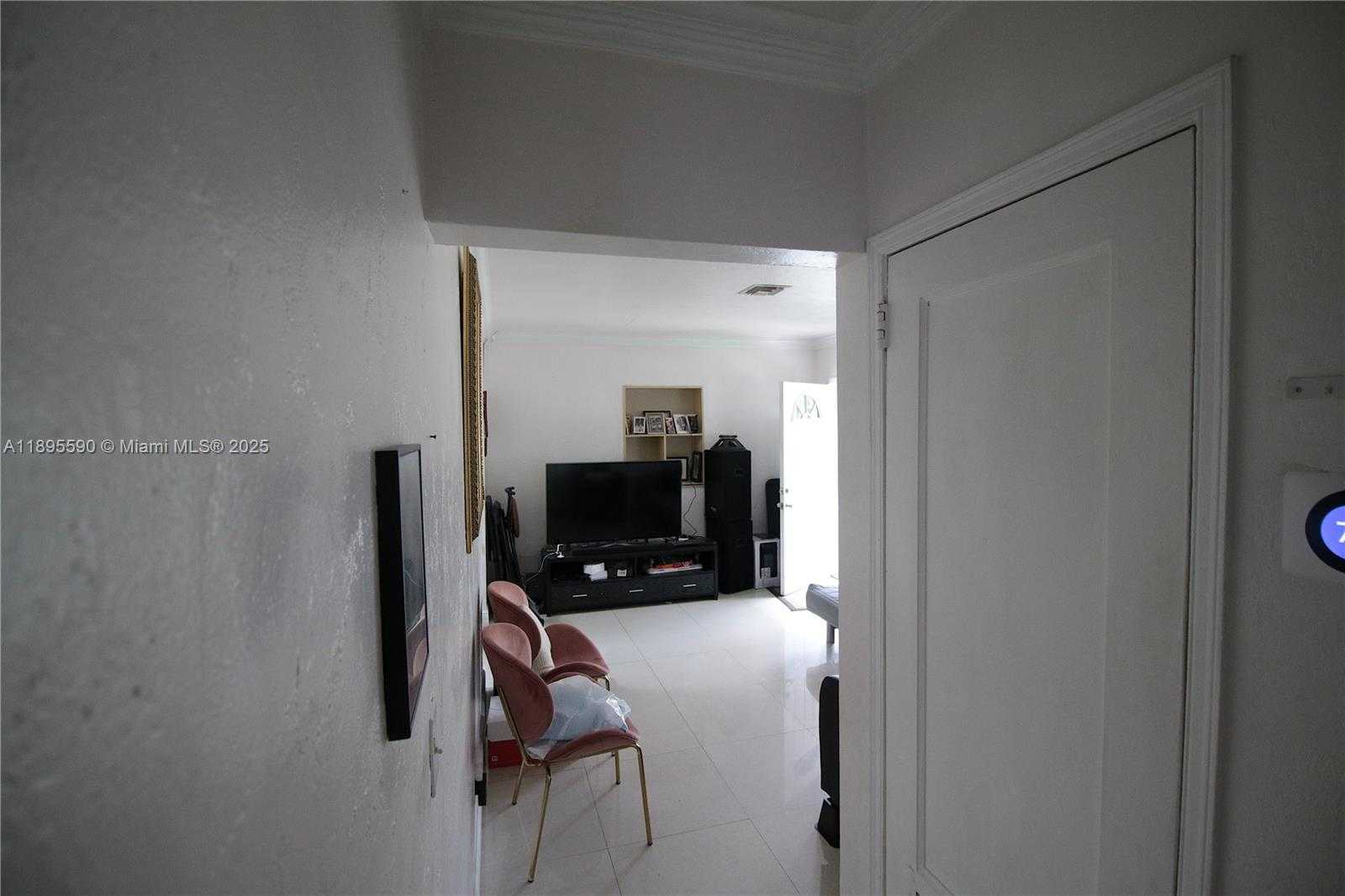 Small Image of 2830 NORTH WEST 66TH ST, Miami Number 47