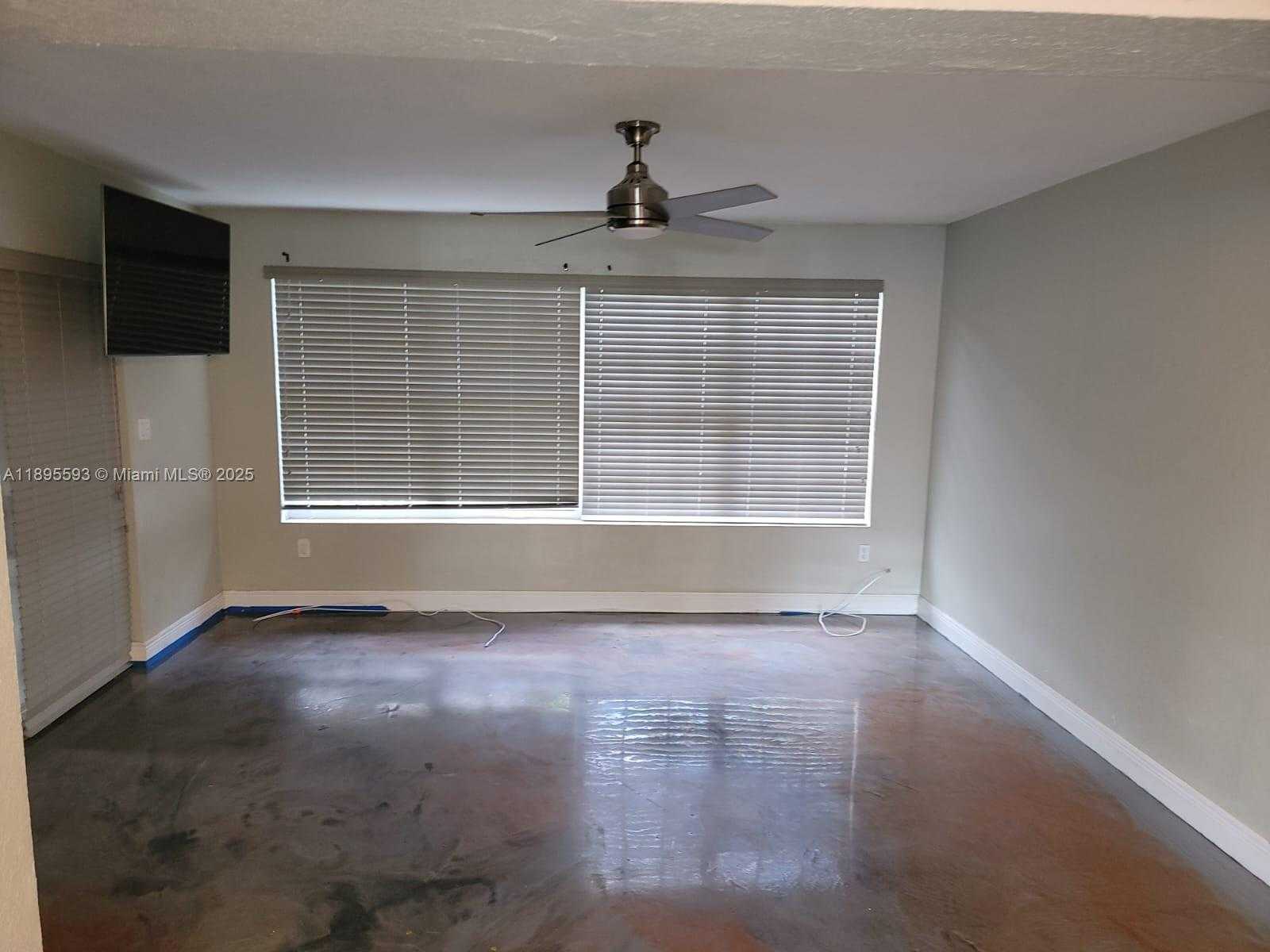 Small Image of 7773 BILTMORE BLVD, Miramar Number 6