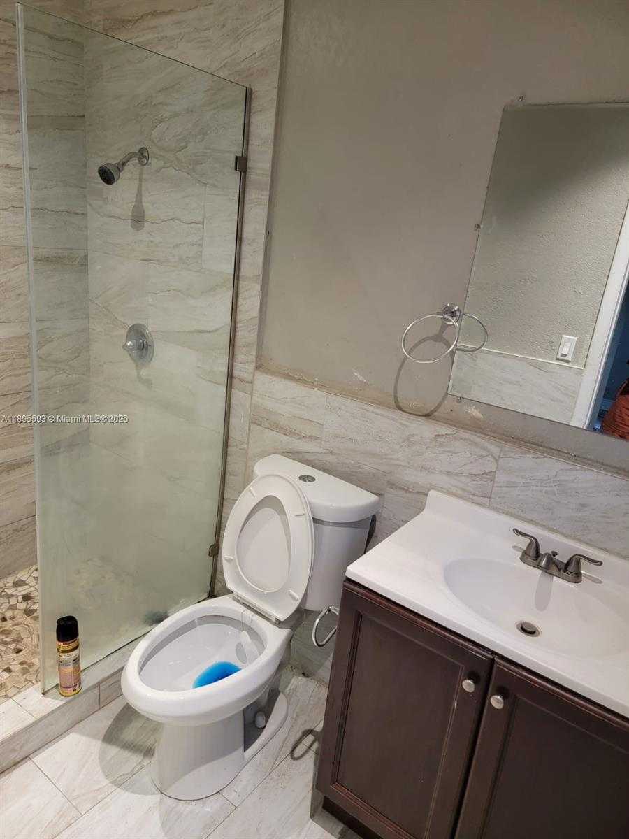 Small Image of 7773 BILTMORE BLVD, Miramar Number 7
