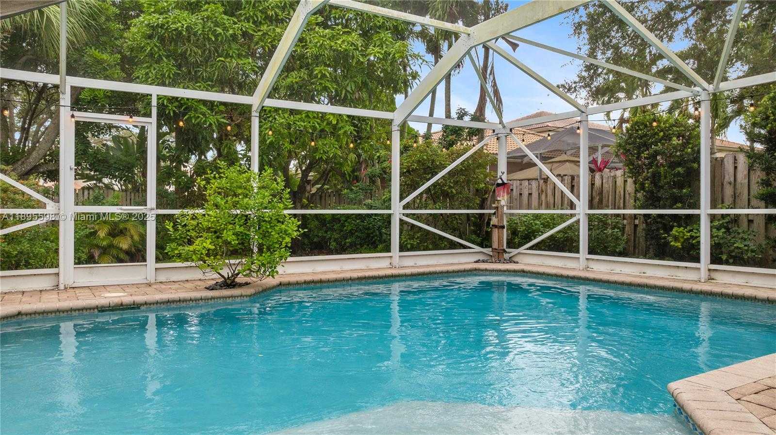 Small Image of 1226 NORTH WEST 170TH TER, Pembroke Pines Number 31