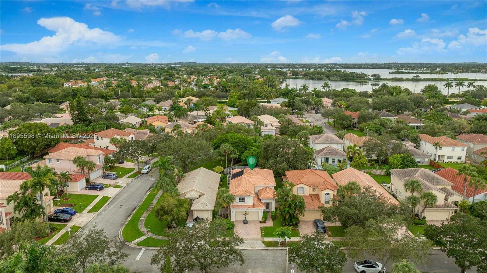 Small Image of 1226 NORTH WEST 170TH TER, Pembroke Pines Number 37