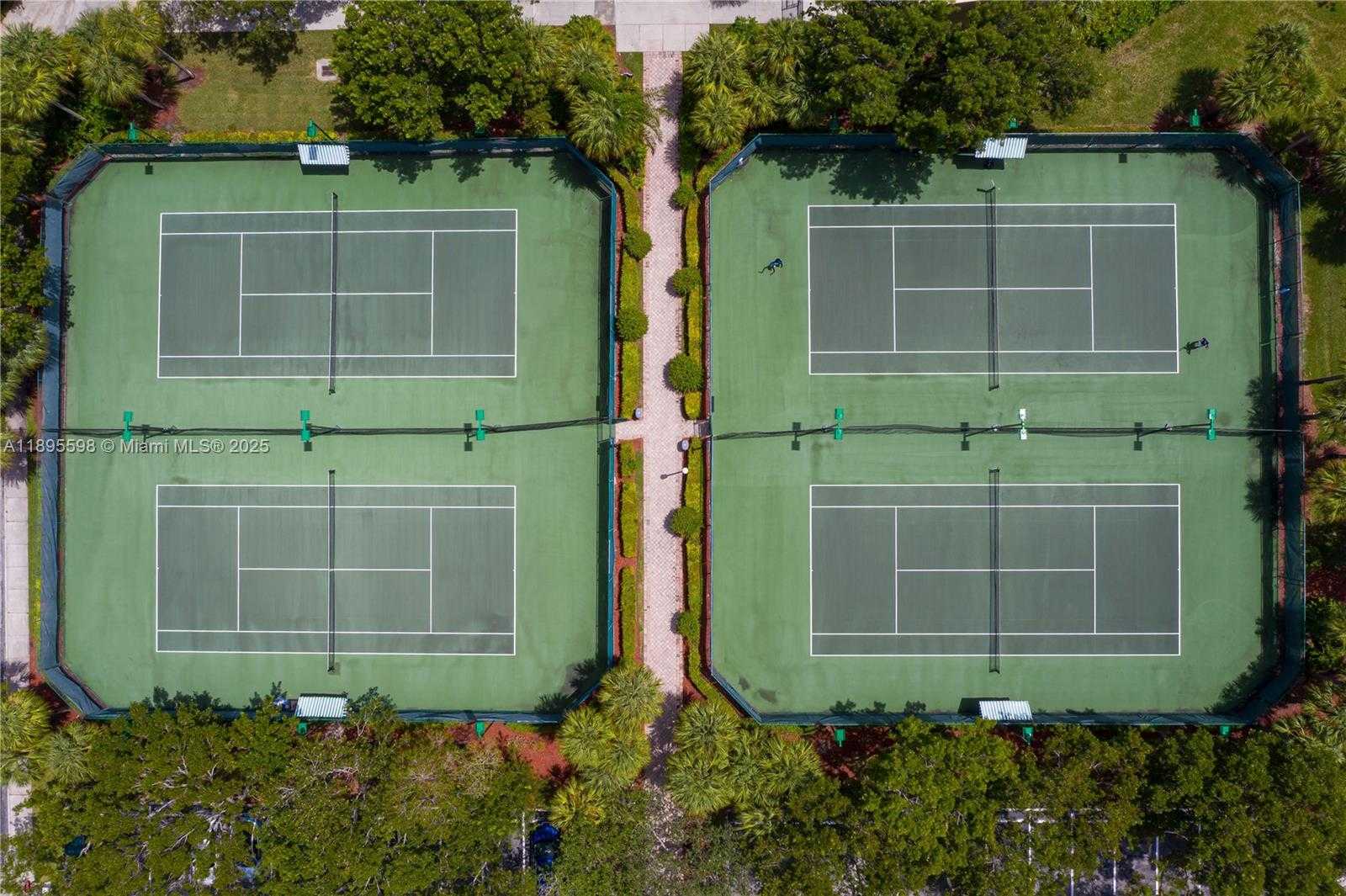 Small Image of 1226 NORTH WEST 170TH TER, Pembroke Pines Number 41