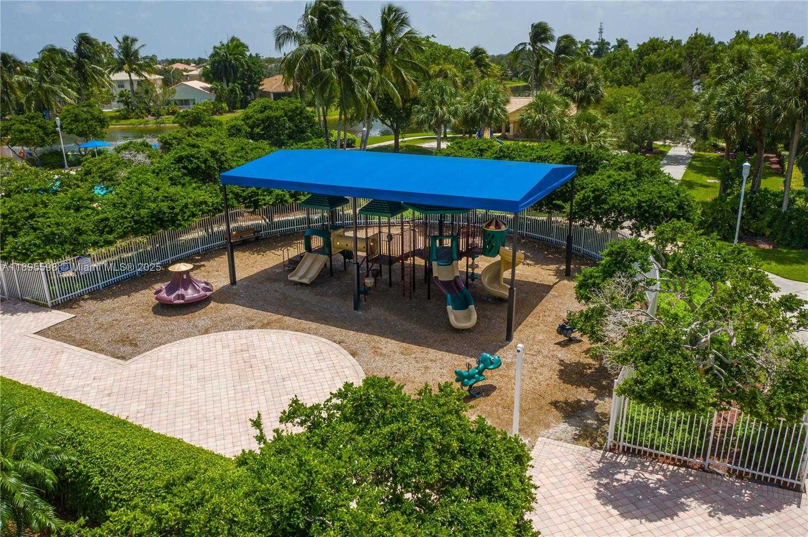 Small Image of 1226 NORTH WEST 170TH TER, Pembroke Pines Number 42
