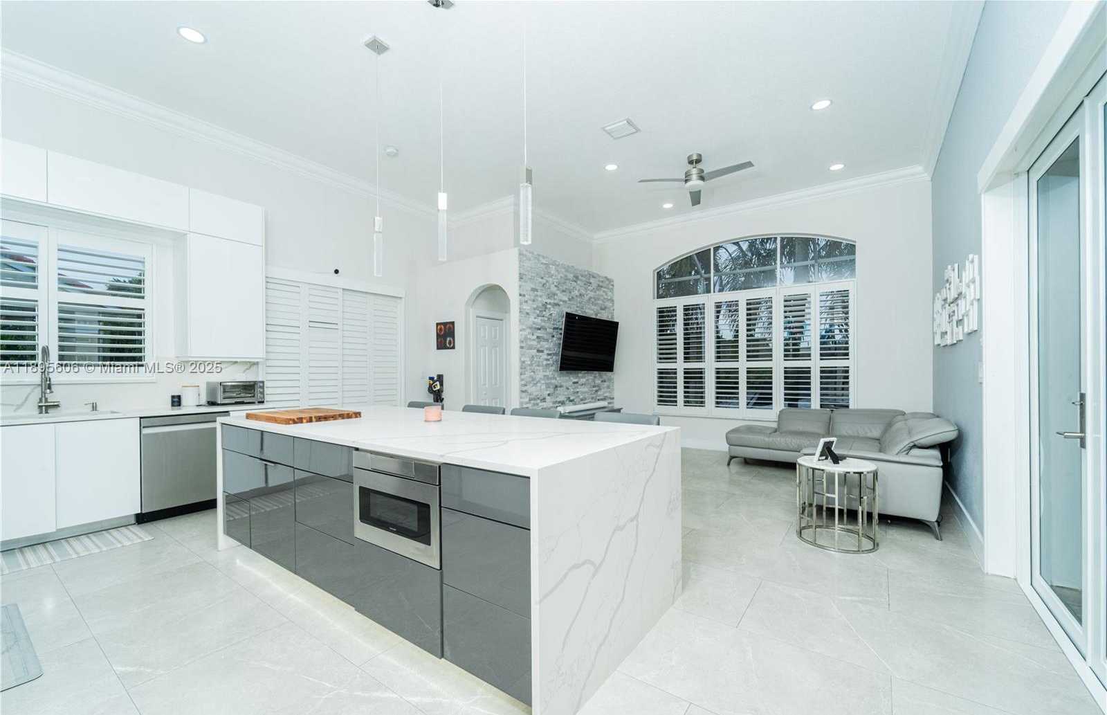 Small Image of 3905 SOUTH WEST 151ST TER, Miramar Number 13