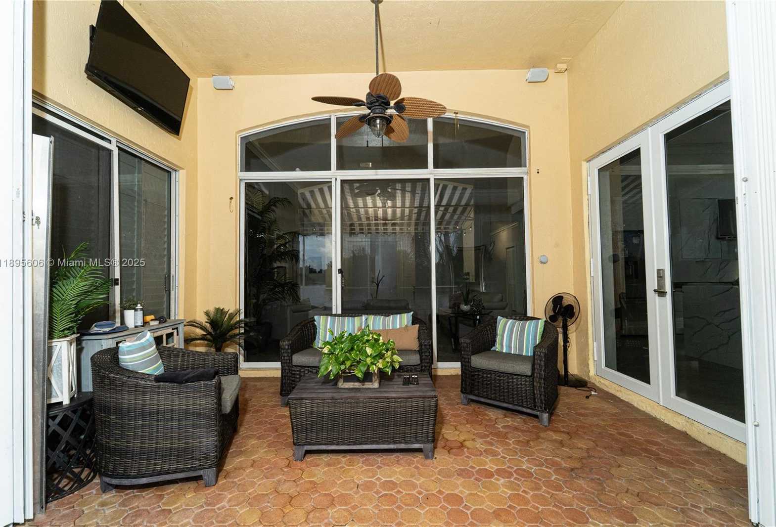 Small Image of 3905 SOUTH WEST 151ST TER, Miramar Number 32