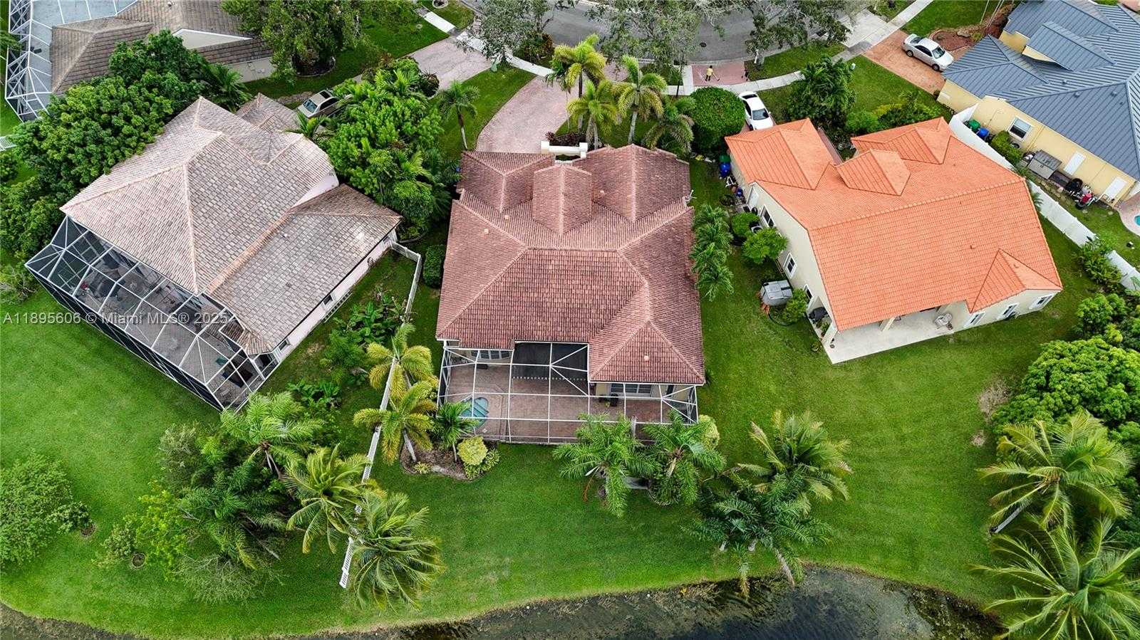 Small Image of 3905 SOUTH WEST 151ST TER, Miramar Number 5