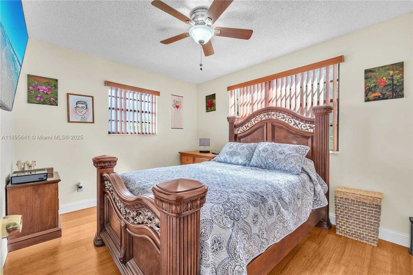 Small Image of 9110 SOUTH LAKE MIRAMAR CIR, Miramar Number 26