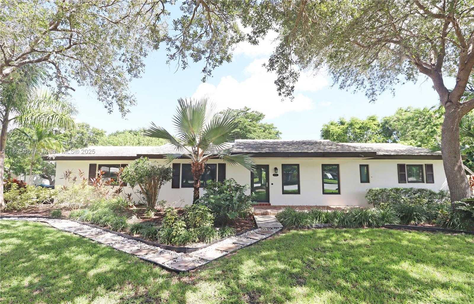 Small Image of 17191 SOUTH WEST 85TH AVE, Palmetto Bay Number 2