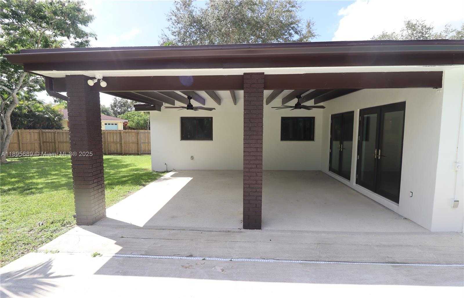 Small Image of 17191 SOUTH WEST 85TH AVE, Palmetto Bay Number 35