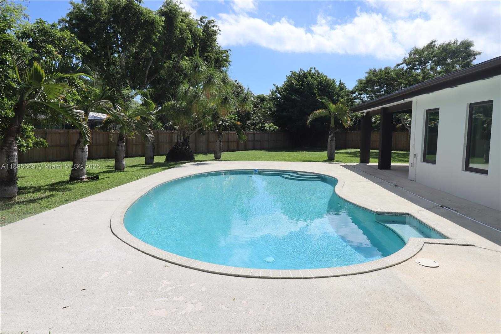 Small Image of 17191 SOUTH WEST 85TH AVE, Palmetto Bay Number 39