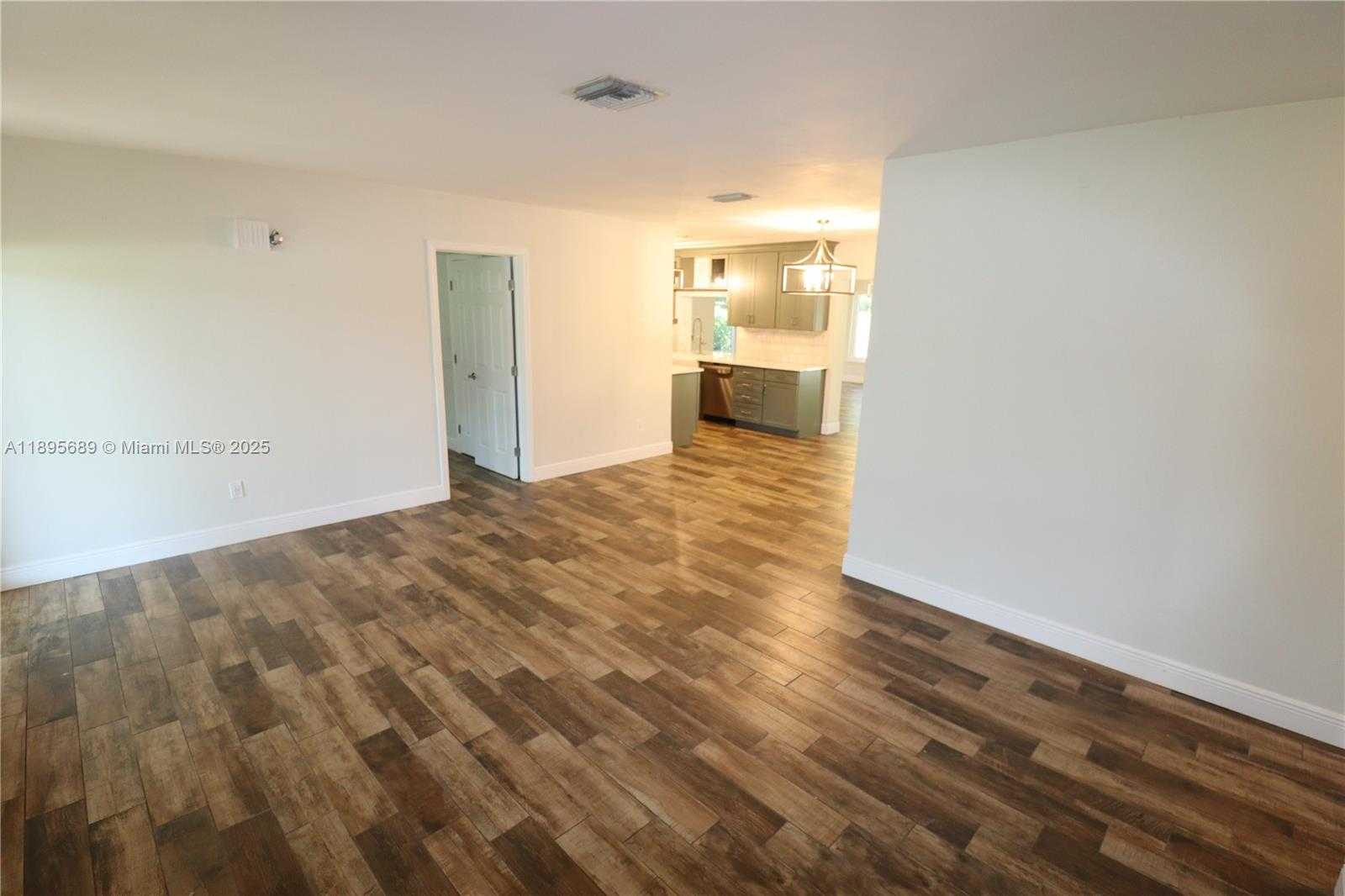 Small Image of 17191 SOUTH WEST 85TH AVE, Palmetto Bay Number 8