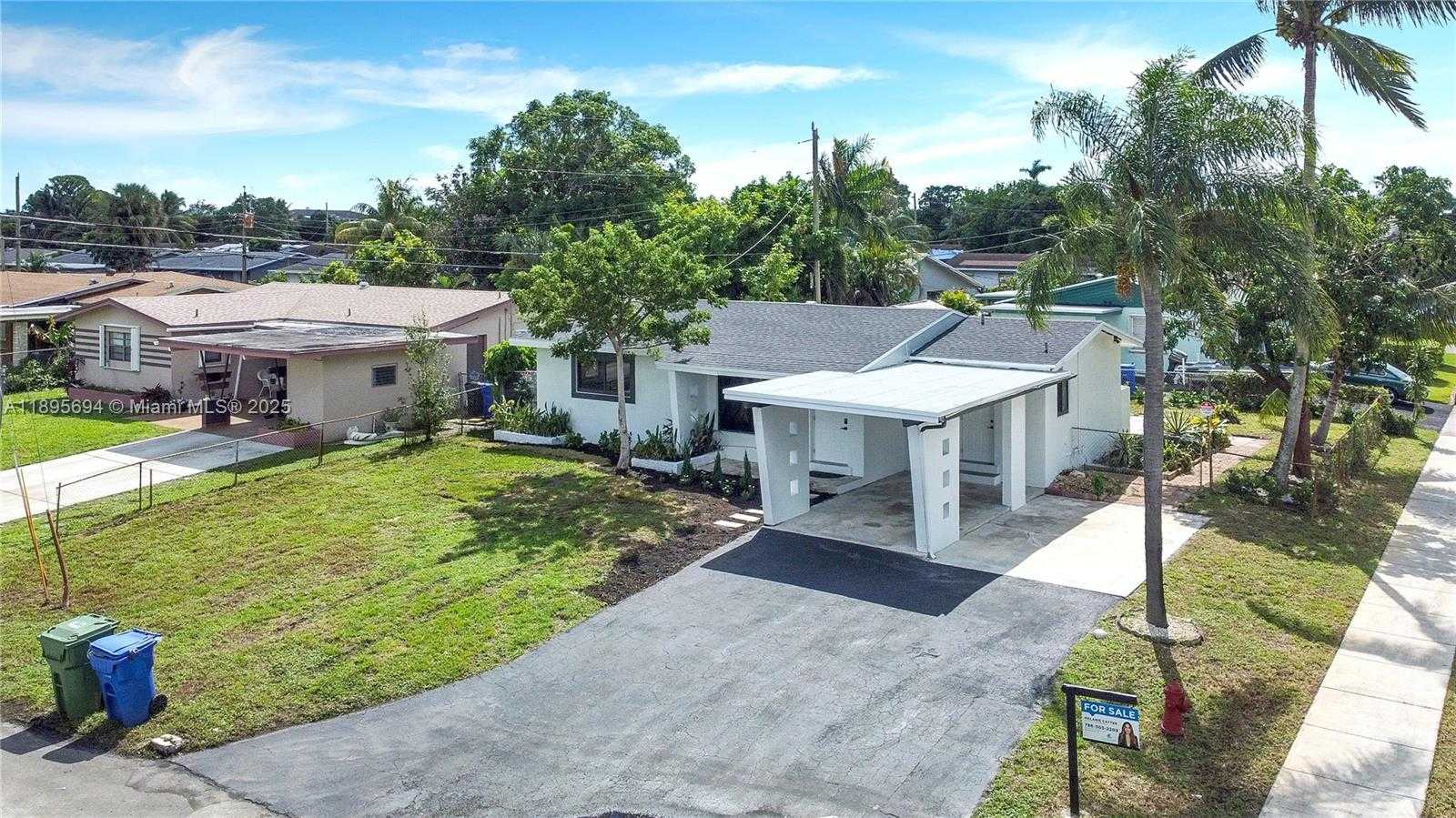 Small Image of 2880 SOUTH WEST 2ND ST, Fort Lauderdale Number 2