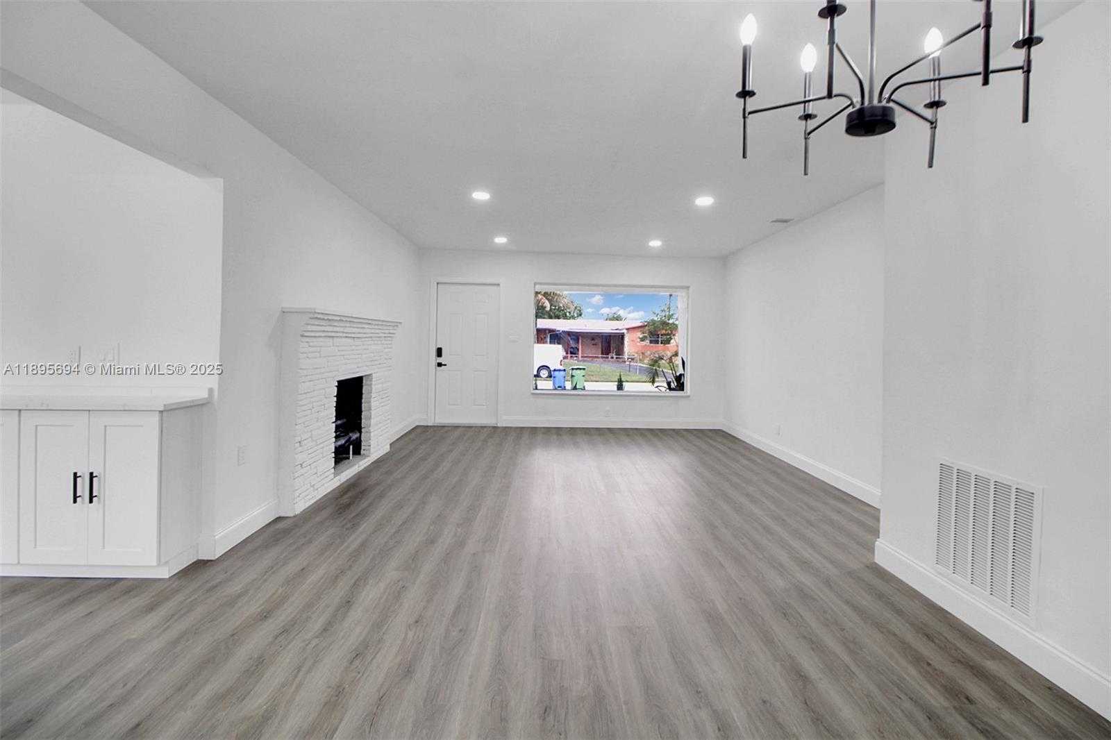 Small Image of 2880 SOUTH WEST 2ND ST, Fort Lauderdale Number 8