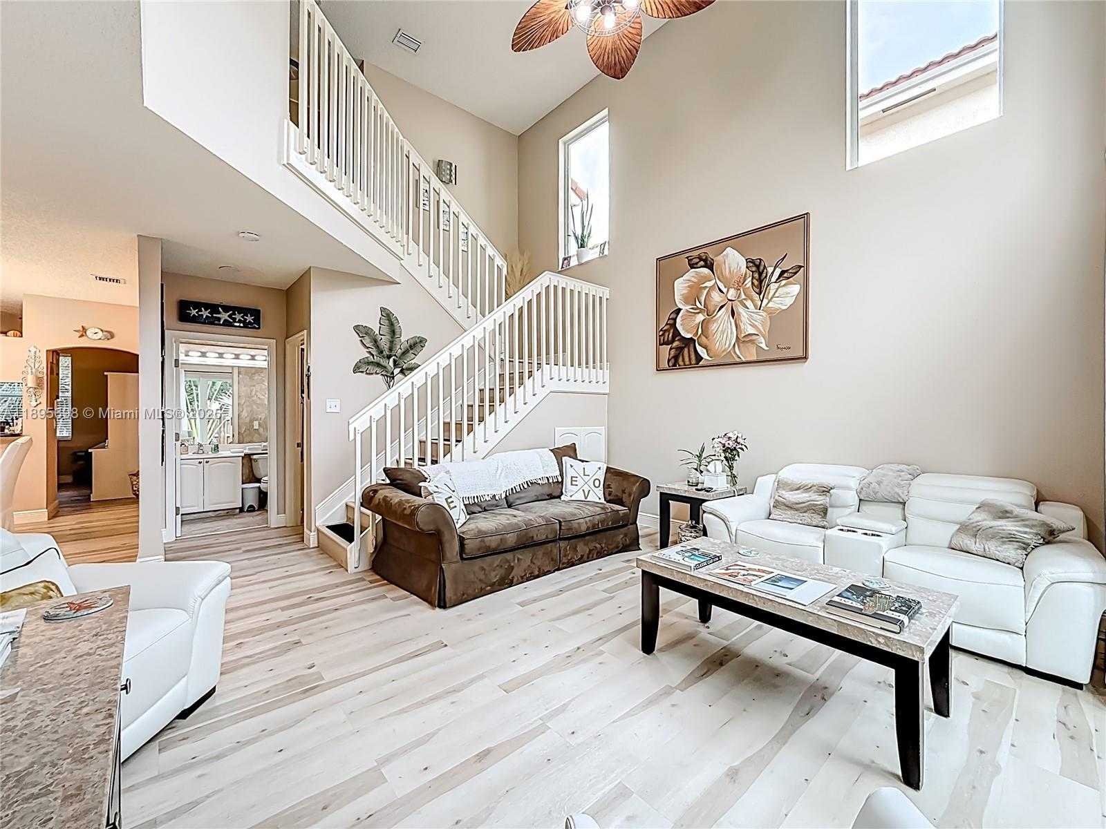 Small Image of 15329 SOUTH WEST 51ST ST, Davie Number 18
