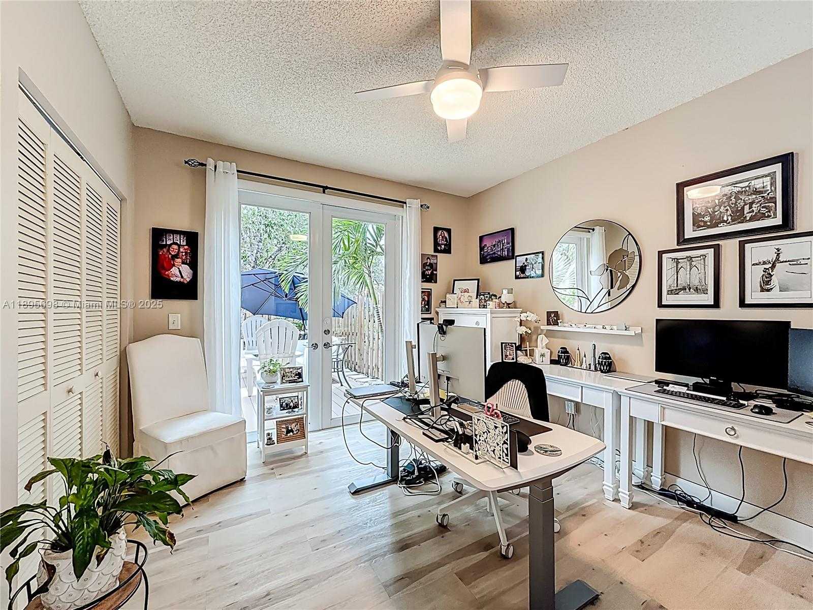 Small Image of 15329 SOUTH WEST 51ST ST, Davie Number 23