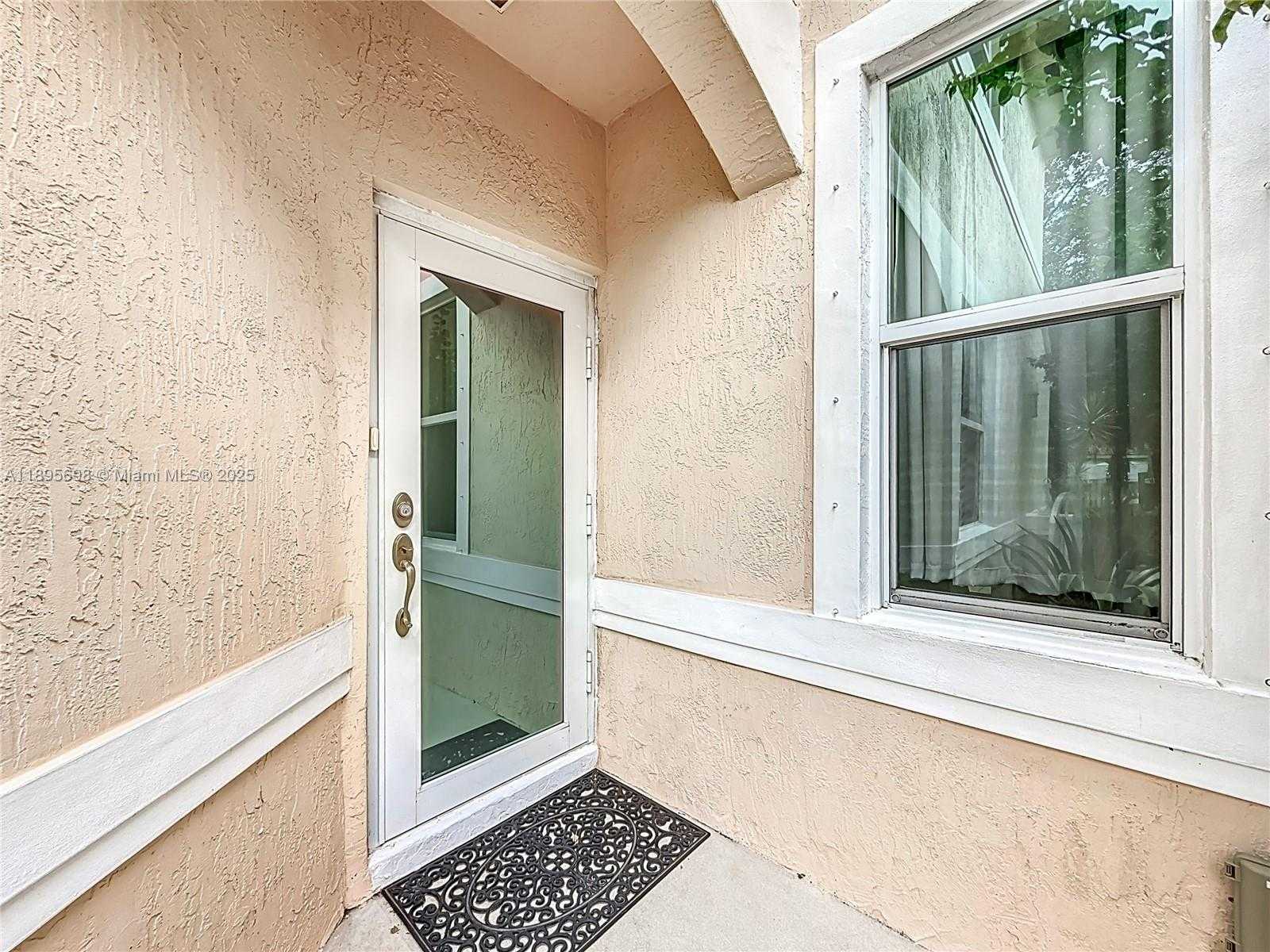 Small Image of 15329 SOUTH WEST 51ST ST, Davie Number 4