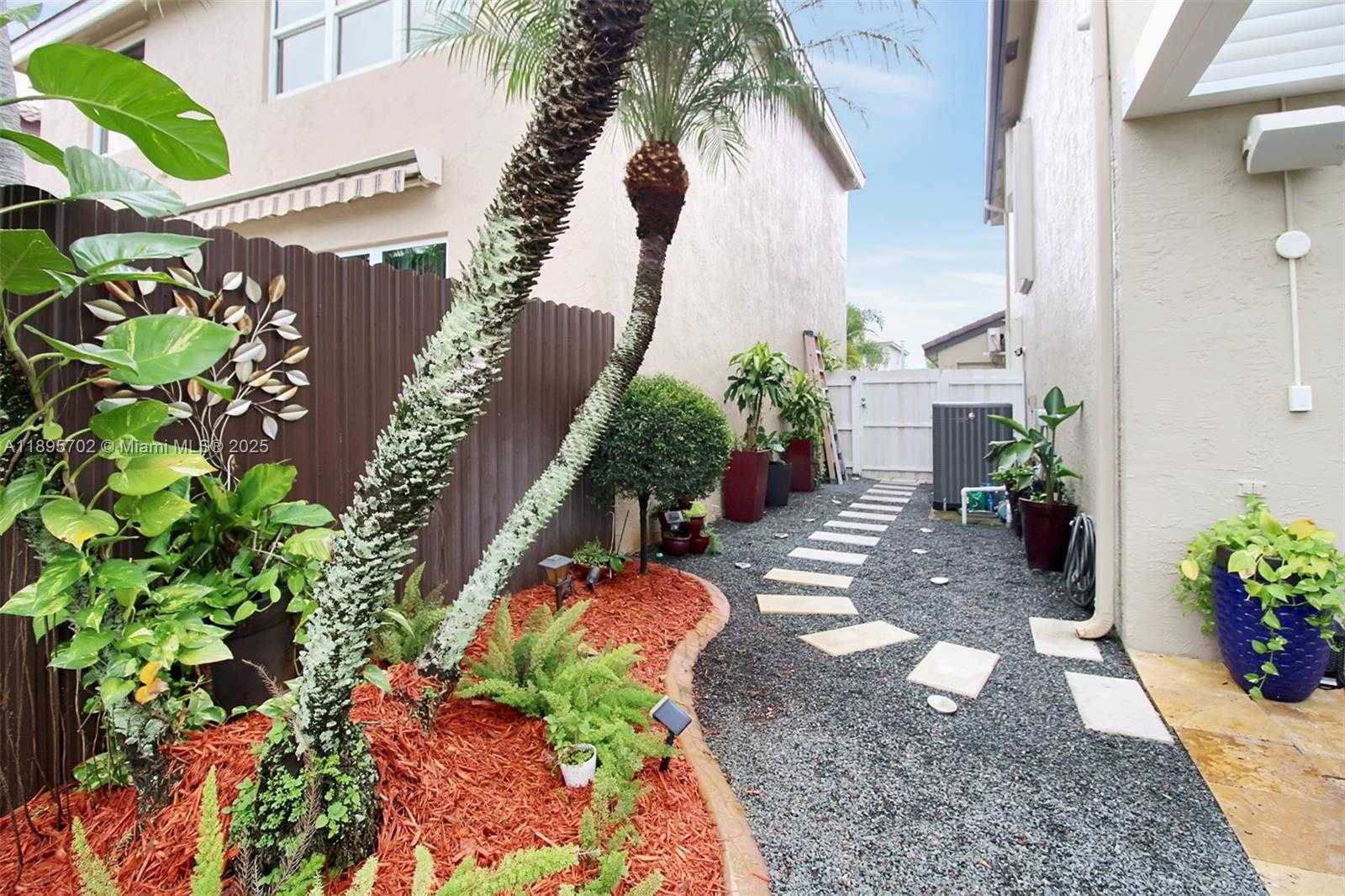 Small Image of 3160 SOUTH WEST 176TH WAY, Miramar Number 47