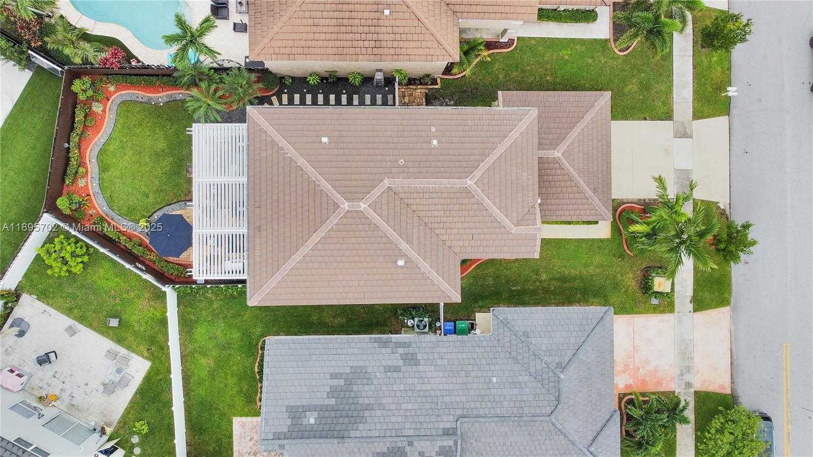 Small Image of 3160 SOUTH WEST 176TH WAY, Miramar Number 5