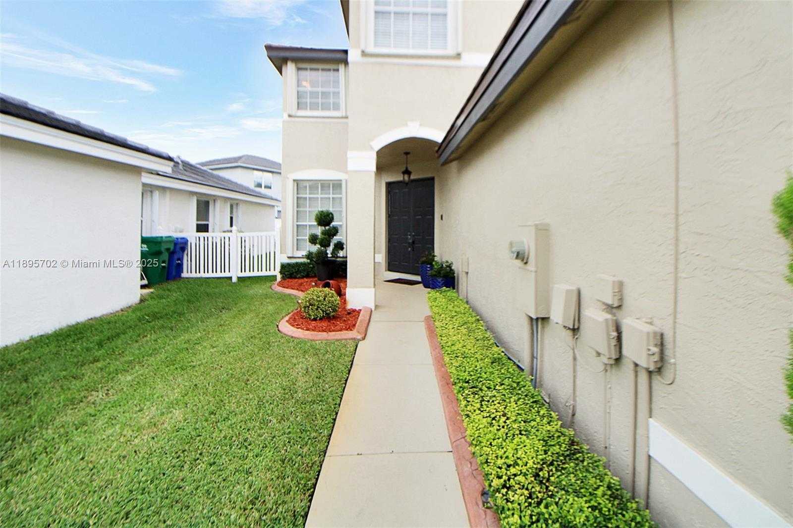 Small Image of 3160 SOUTH WEST 176TH WAY, Miramar Number 7