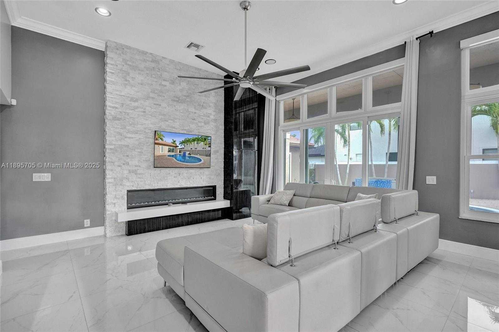 Small Image of 4248 SOUTH WEST 185TH AVE, Miramar Number 23