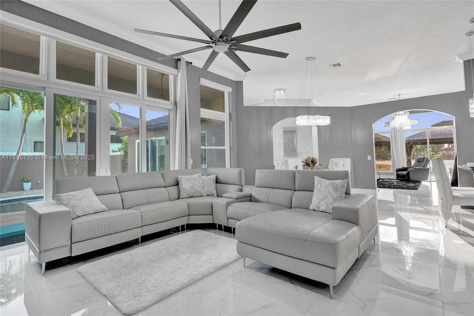 Small Image of 4248 SOUTH WEST 185TH AVE, Miramar Number 28