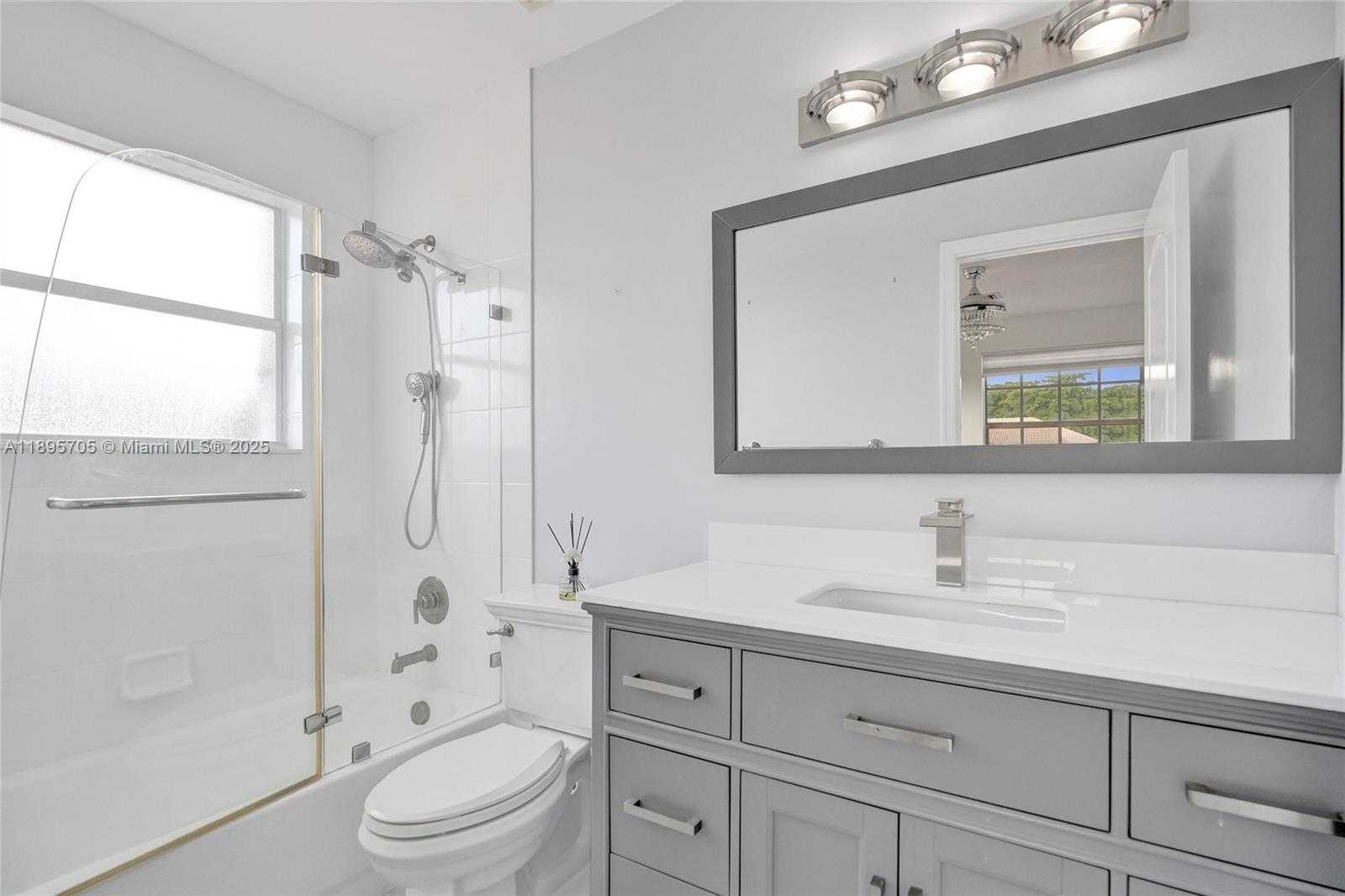 Small Image of 4248 SOUTH WEST 185TH AVE, Miramar Number 62