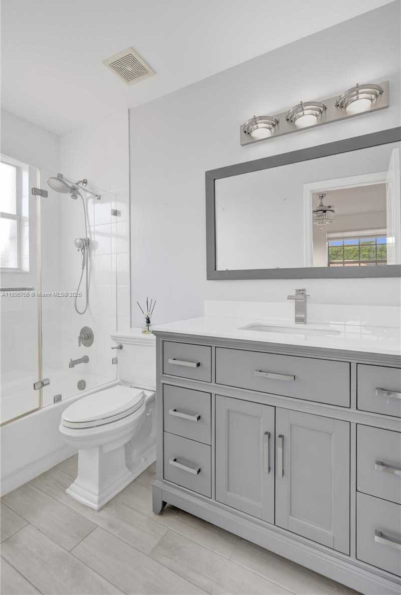Small Image of 4248 SOUTH WEST 185TH AVE, Miramar Number 63