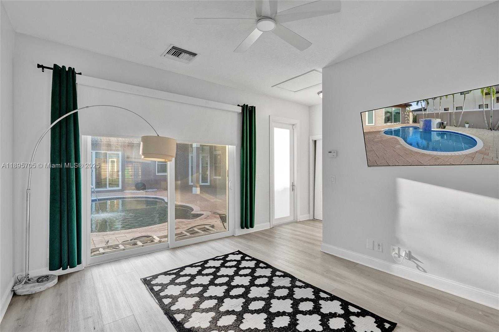 Small Image of 4248 SOUTH WEST 185TH AVE, Miramar Number 65