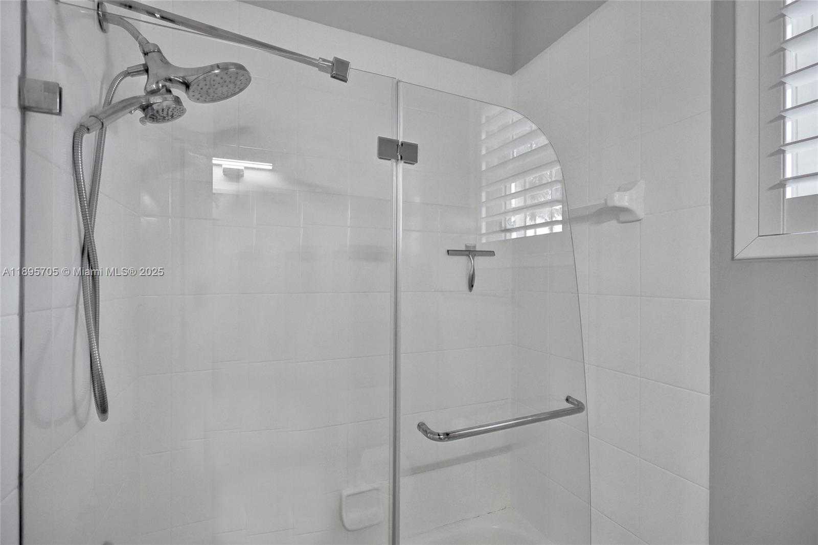 Small Image of 4248 SOUTH WEST 185TH AVE, Miramar Number 71