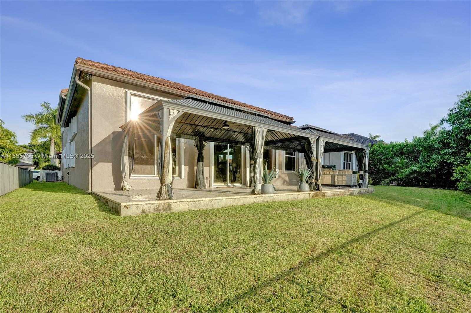 Small Image of 4248 SOUTH WEST 185TH AVE, Miramar Number 72