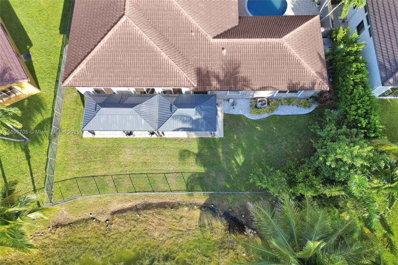 Small Image of 4248 SOUTH WEST 185TH AVE, Miramar Number 86