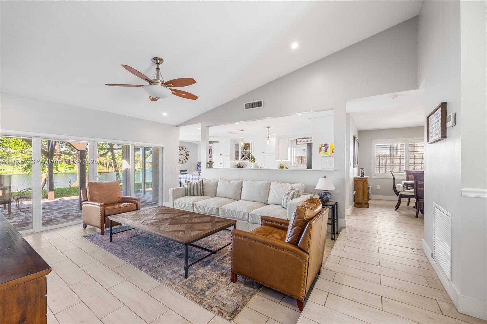 Small Image of 21960 SOUTH WEST 98TH AVE, Cutler Bay Number 4