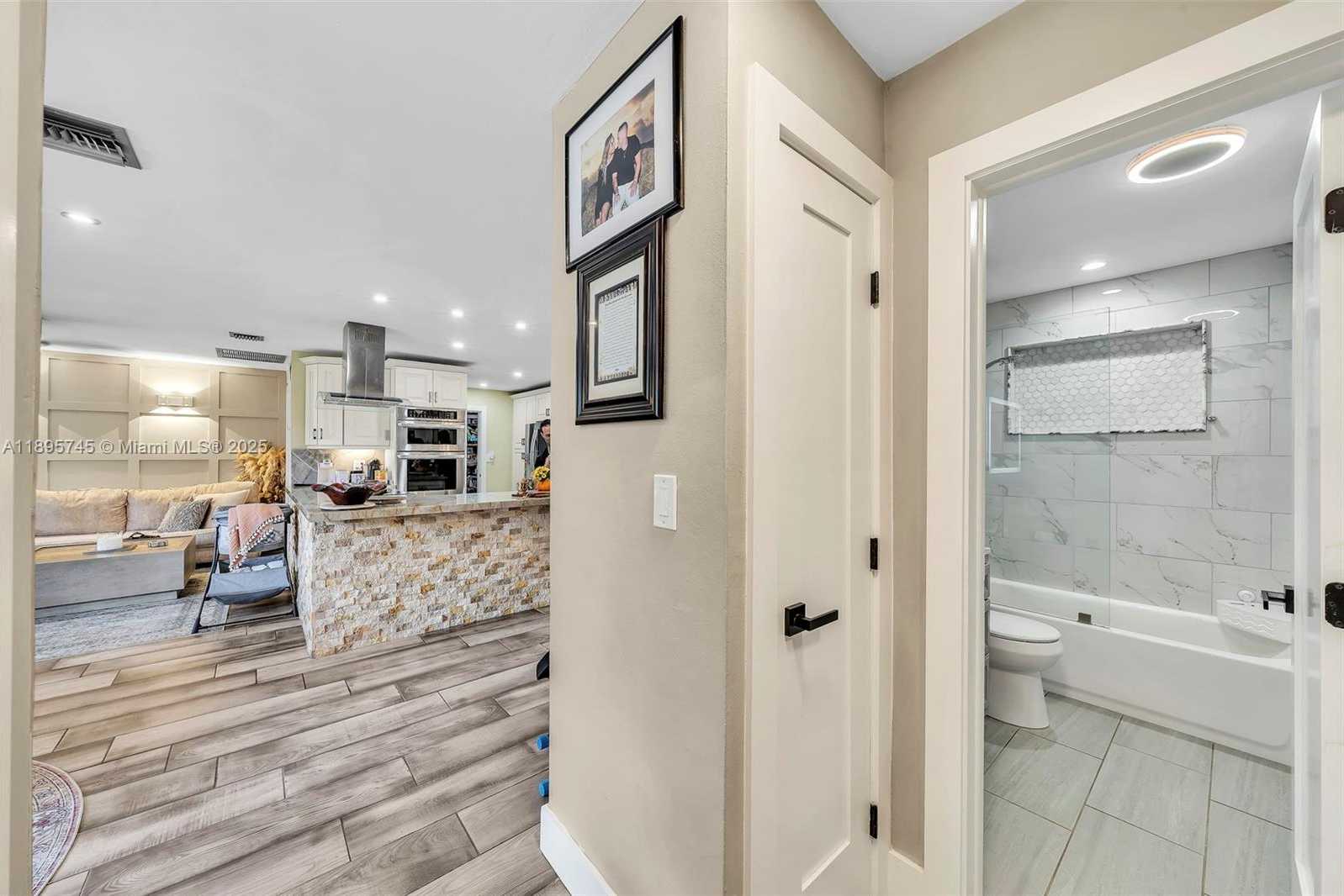 Small Image of 6821 NORTH WEST 6TH ST, Margate Number 18