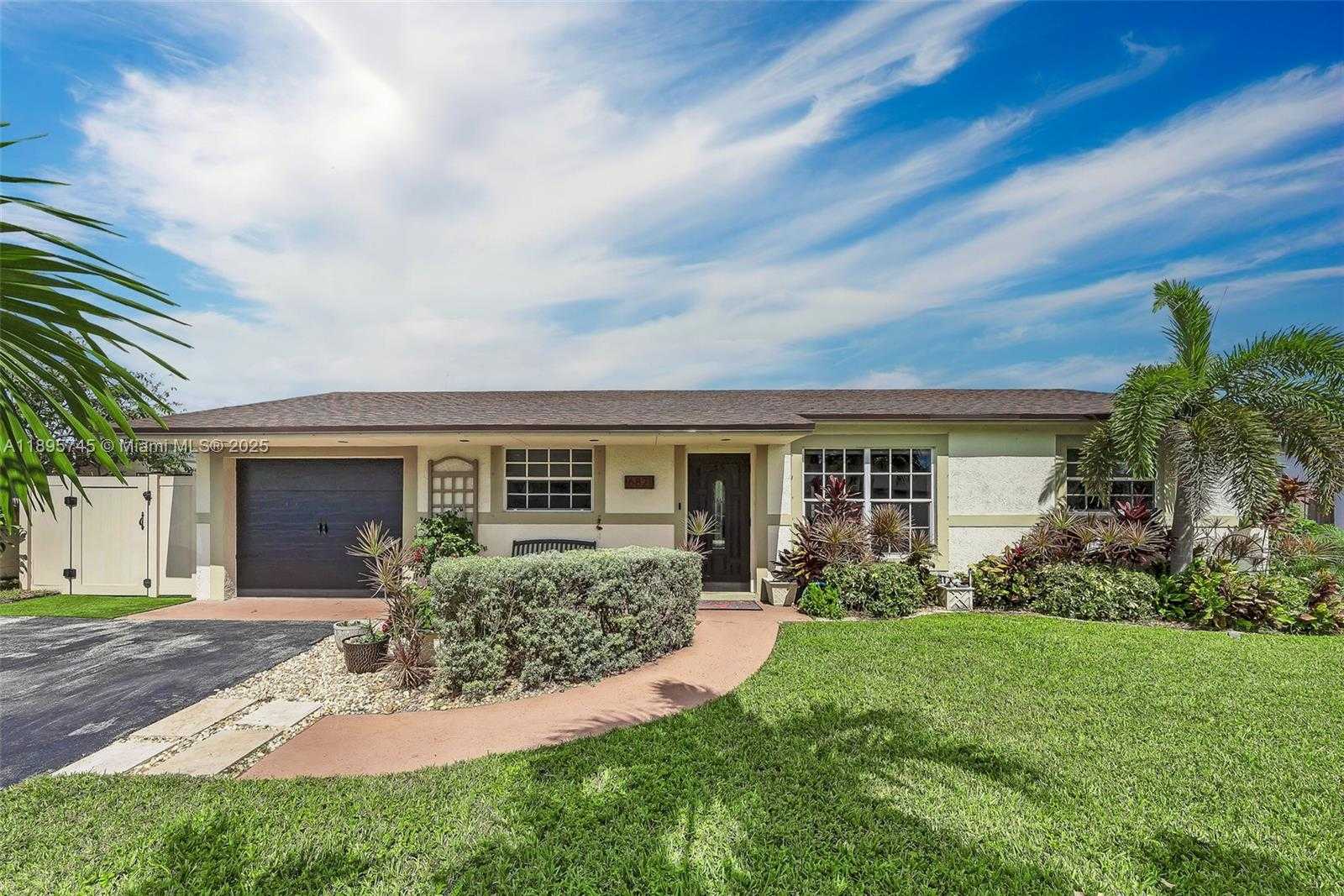 Small Image of 6821 NORTH WEST 6TH ST, Margate Number 2