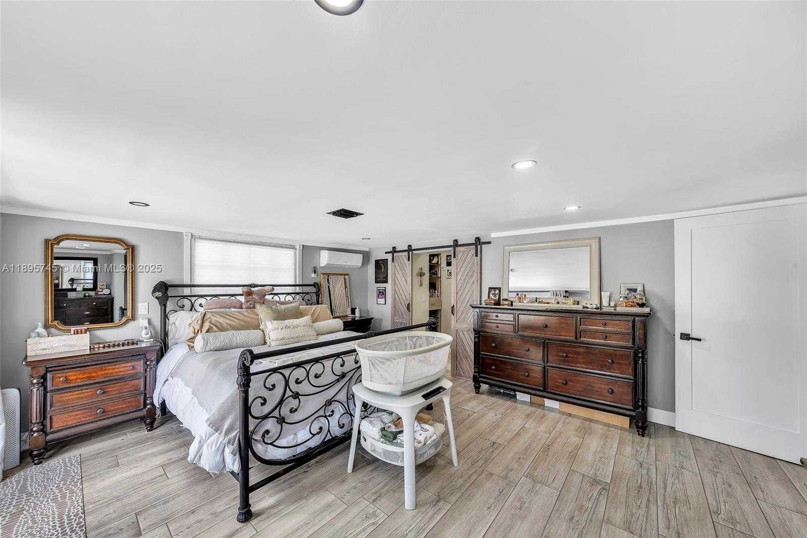 Small Image of 6821 NORTH WEST 6TH ST, Margate Number 33