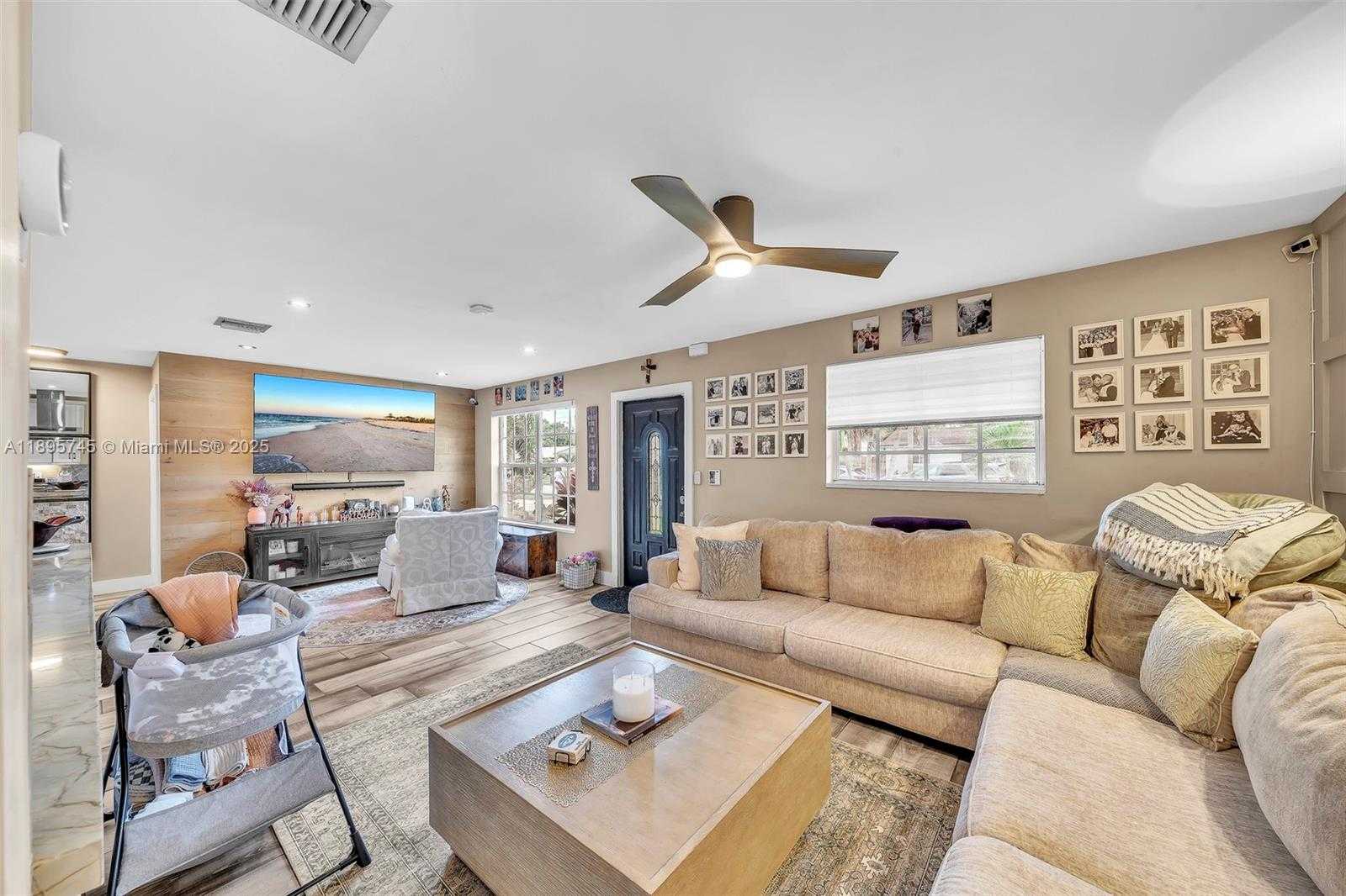 Small Image of 6821 NORTH WEST 6TH ST, Margate Number 7