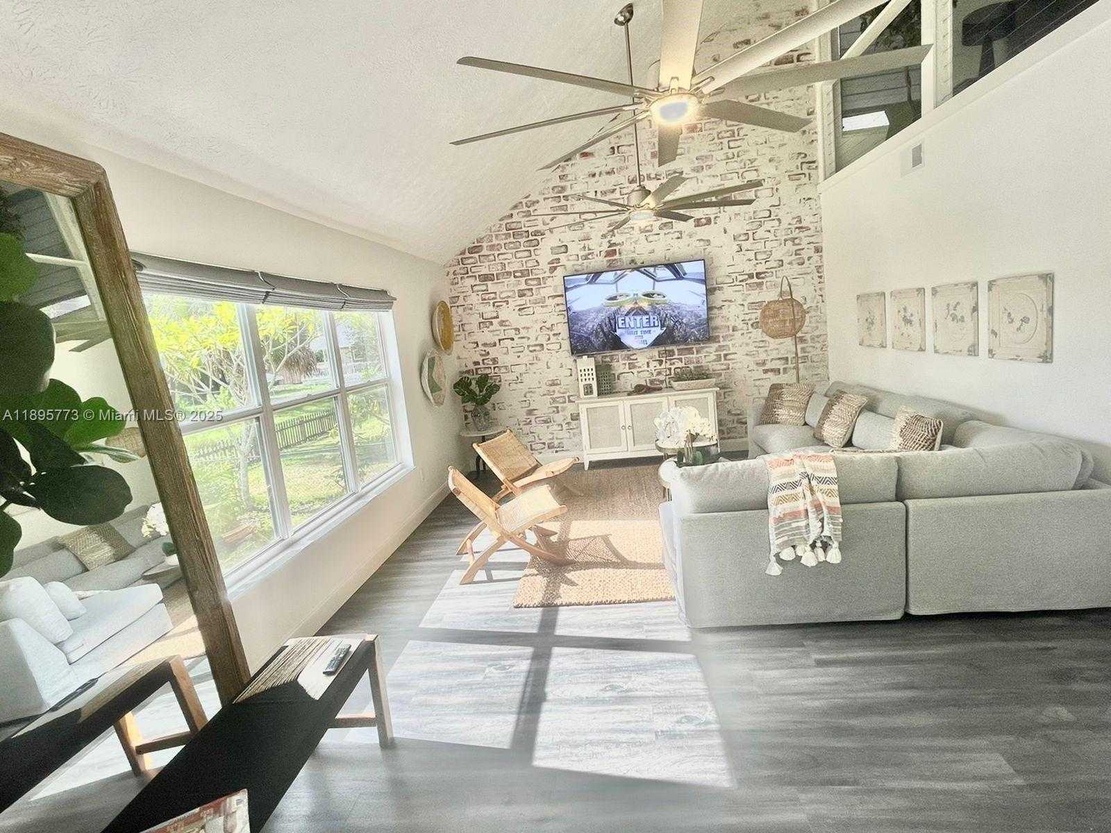 Small Image of 4700 REGINA DR, Fort Pierce Number 28