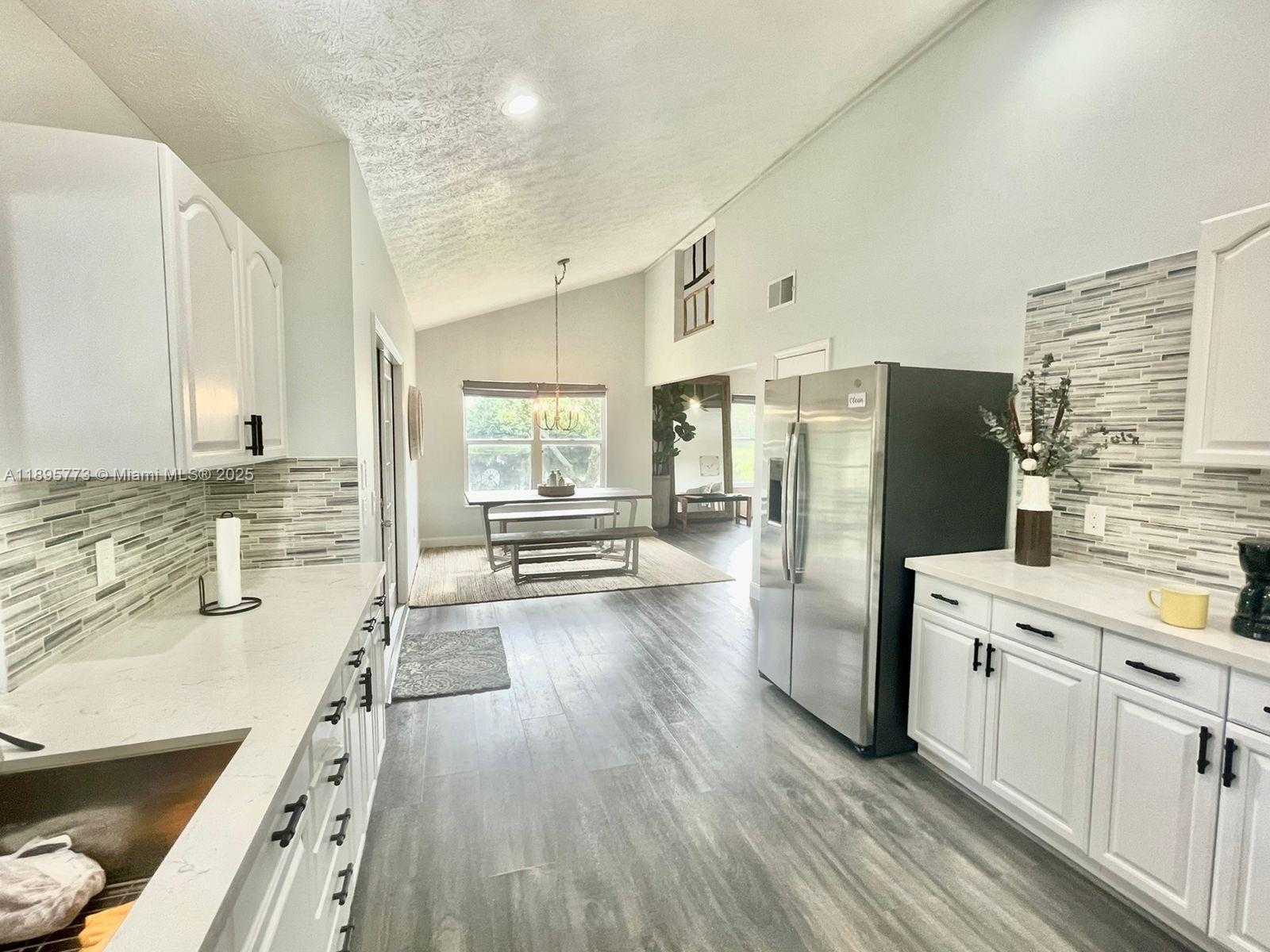 Small Image of 4700 REGINA DR, Fort Pierce Number 32