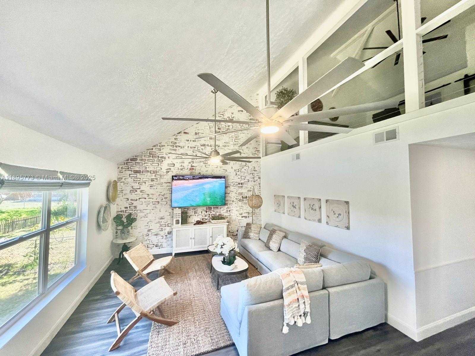 Small Image of 4700 REGINA DR, Fort Pierce Number 68